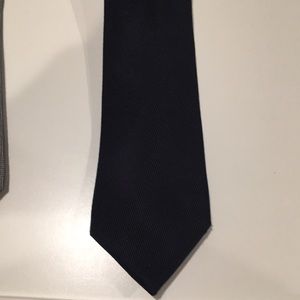 5/$25 Guy Laroche midnight blue reg width tie